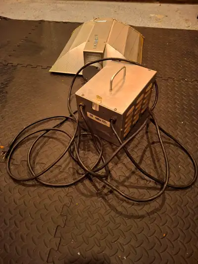 400 Watt Metal Halide - Ballast and Reflector Kit, View more