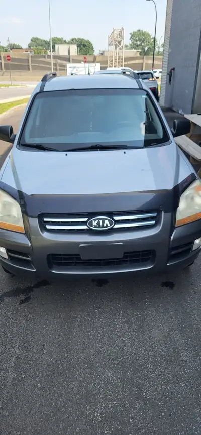Très Belle Kia Sportage 2008 !! - MécaniqueTrès bien entretenue. - Carosserie bien entretenue !! -Tr...