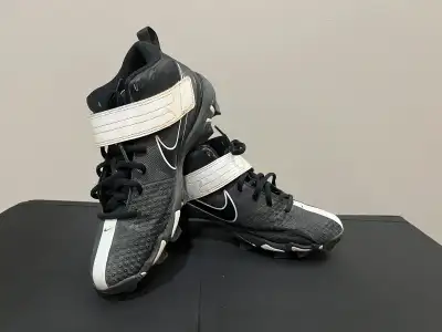 Nike Force Trout Keystone Black and White Size: US 7 Size : US 8 Price per shoes