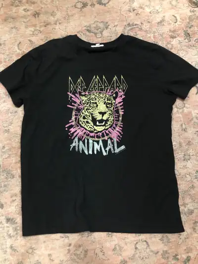 Def Leppard Animal T-Shirt -large, View more