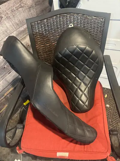 Selling solo and double seats. Quick detachable sissy bar. Vance & Hines fuel pak for tuning your bi...