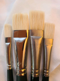 Group “O” 4 Professional grade paintbrushes!