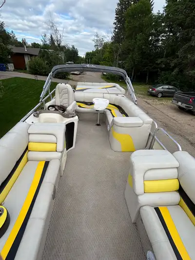 For Sale: 2008 Avalon Paradise Elite Tritoon Boat + ShoreMaster Boat Lift Boat – Asking $33,000 CAD...