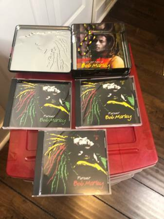 Bob Marley : Forever Bob Marley [special Edition Embossed Tin Bo in CDs, DVDs & Blu-ray in Burnaby/New Westminster - Image 3