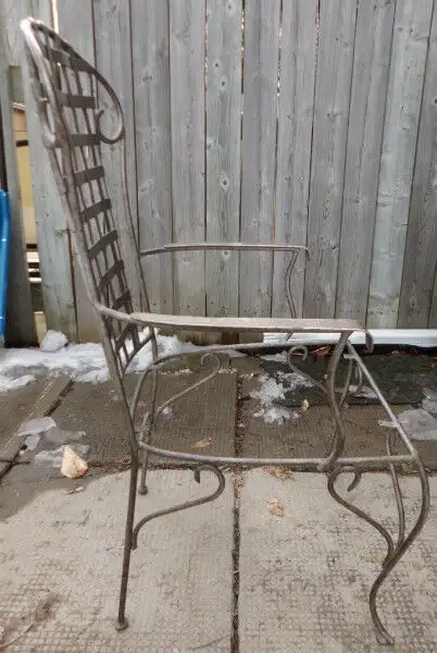 Vintage Wrought Iron Patio/Dining chairs  DIY Special in Patio & Garden Furniture in Ottawa - Image 5