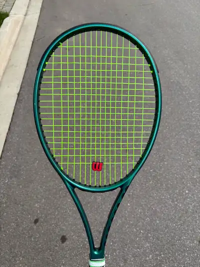 Wilson Blade 98 V9, View more