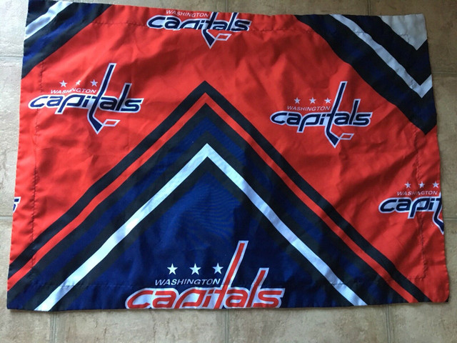 NHL Washington capitals hockey pillow cases shams in Arts & Collectibles in Gatineau