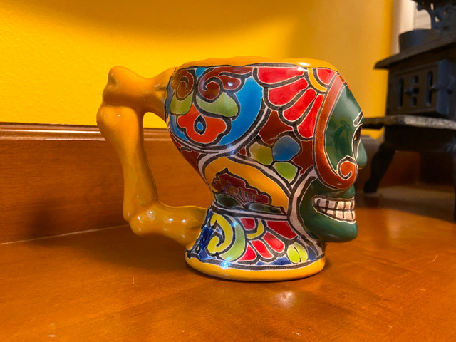 Vintage Sugar Skull Talavera Vazquez Hand Painted Art Pottery in Arts & Collectibles in Oshawa / Durham Region - Image 2