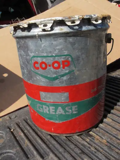 41 ads for vintage grease can in All Categories in Canada | Kijiji