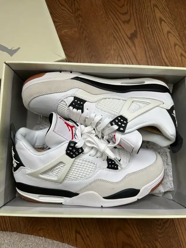 Jordan 4 neuves taille 10 in Men's Shoes in Longueuil / South Shore - Image 3