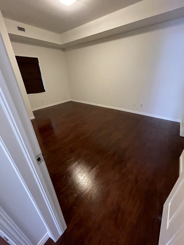 Location! Location! South end condo Large 2 bedroom condo Long Term