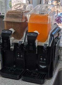 Commercial frozen beverage slush machine - Volrath Stoelting -