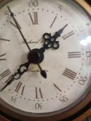 Quartz Clock in Home Décor & Accents in Medicine Hat - Image 3