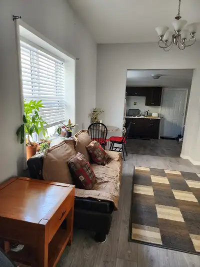 Furnished Room in Stratford. Available now