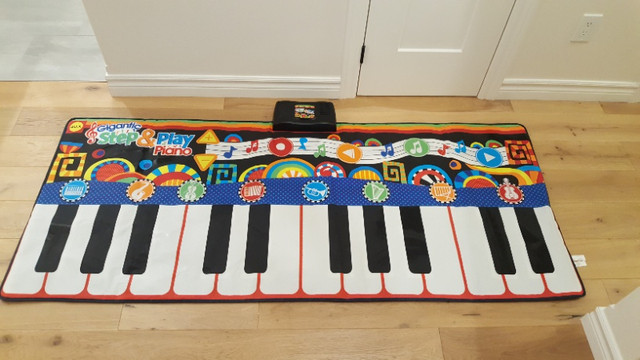 Alex Pretend Gigantic Step & Play Piano | Toys & Games | Cornwall | Kijiji