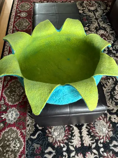 Wool cat bed, View more
