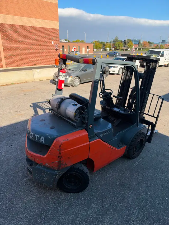 Toyota Propane Counter Balance 5620lbs