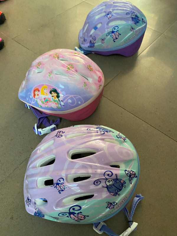 Schwinn toddler bike helmets in Kids in City of Toronto