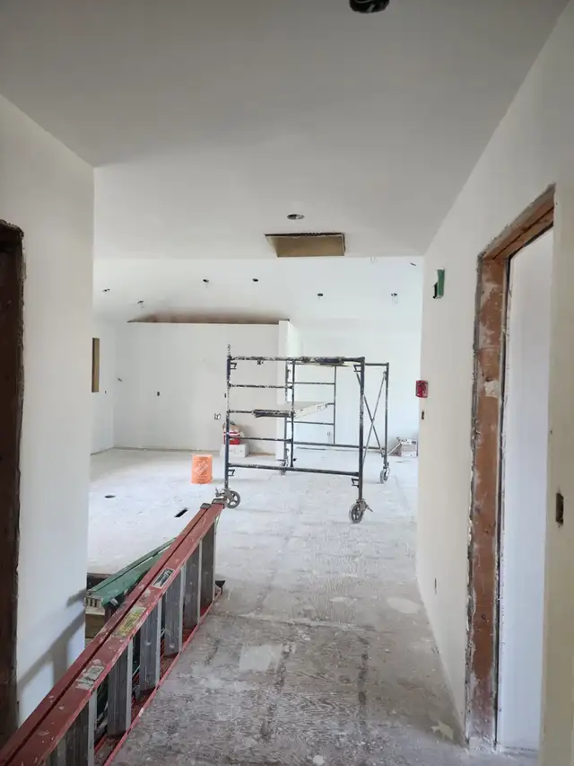 Drywall • Taping • Hamilton in Drywall & Stucco Removal in Hamilton - Image 10