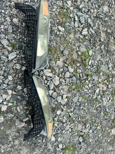 Parted out my 2009 Acura tl $180 per door. $150 for the front bumper. $70 for the side skirts $160 f...