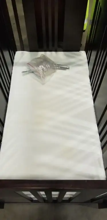 CRIB MODERN STYLE CONVERTIBLE - DAY BED - YOUTH BED - SINGLE BED in Beds & Mattresses in Delta/Surrey/Langley - Image 5