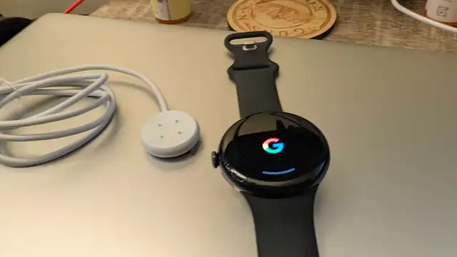 Google Pixel Watch 3 LTE ( 45 mm) in General Electronics in Oakville / Halton Region - Image 4