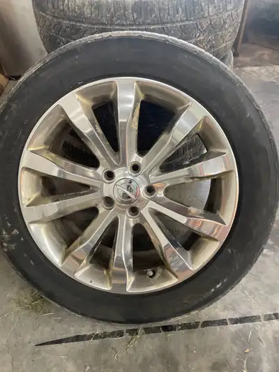 Chrysler 300 rims with all seasons tires 19 /7.5 inch rims