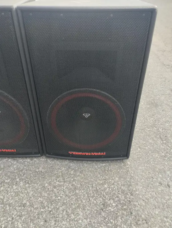 Cerwin Vega V153 3-way passive pa speakers in Other in City of Toronto - Image 4