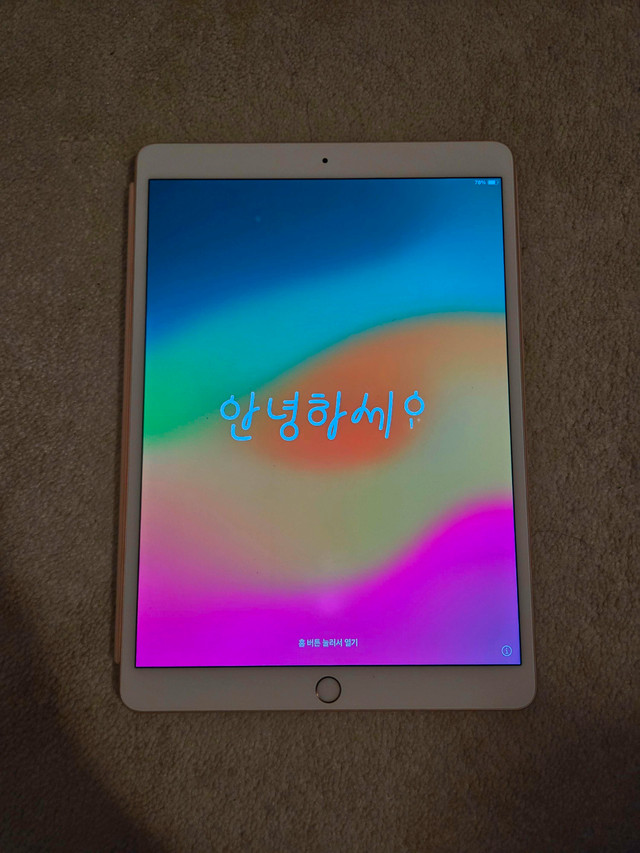IPAD Pro 10.5" 64GB in iPads & Tablets in Markham / York Region