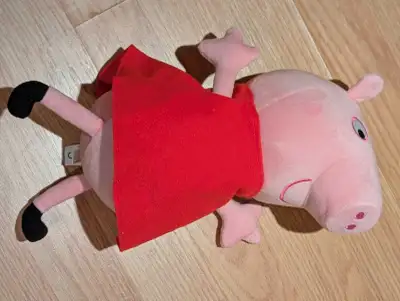 Peppa Pig - Talking plush, keyboard, guitar and play mat, View more