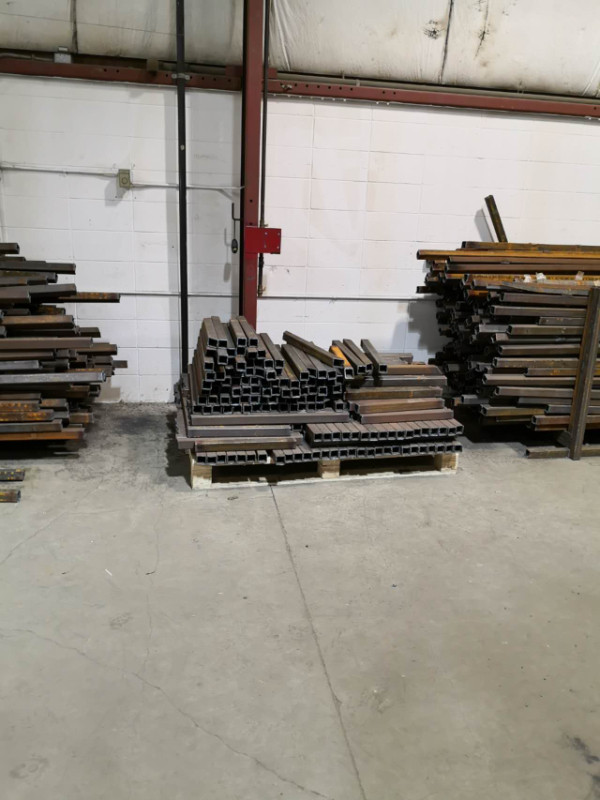 Sale some Steel Plates and Steel Shelves Industrial Shelving
