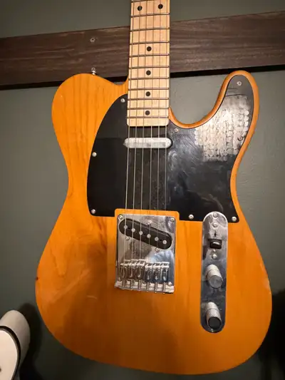 This fine guitar has that great telly sound comes with a softshell case. North Edmonton cash only