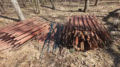 Each roll measures 50ft. 7 metal poles. Great for temporary garden fencing. Great condition. Purchas...