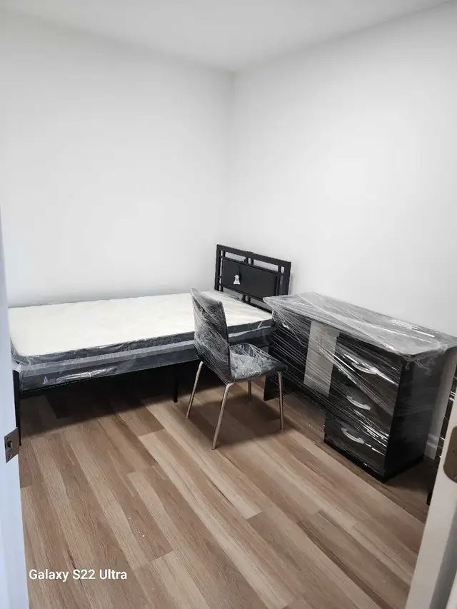 Room rent near York University  in Room Rentals & Roommates in City of Toronto - Image 7