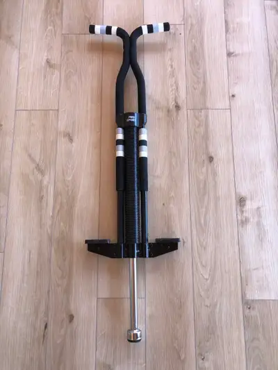POGO STICK / BÂTON SAUTEUR, View more