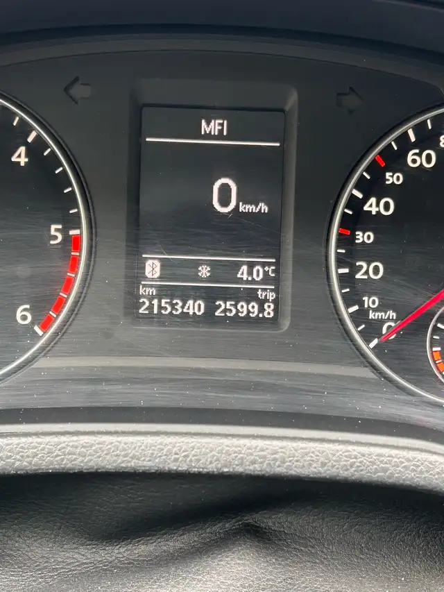 2015 VW Passat TDI 2.0L in Cars & Trucks in Calgary - Image 6