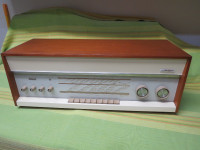 Radio à lampes Allemand Wega 511 en super condition