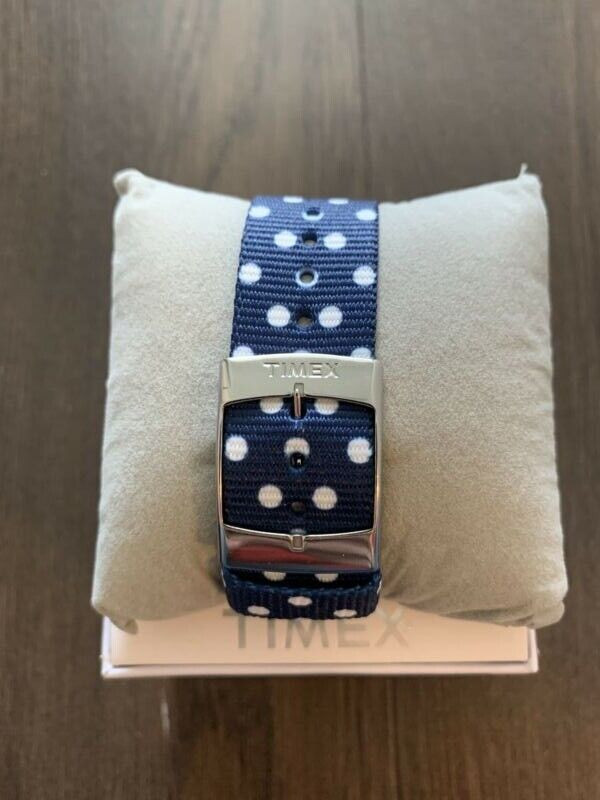 Unisex Timex Blue polka dots watch  in Jewellery & Watches in La Ronge - Image 2