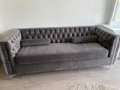 Luxury Velvet Chesterfield Sofa - with tufted embellishments., View more