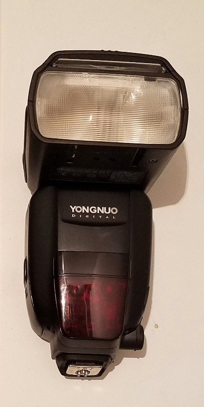 Yongnuo YN600EX-RT for Canon in Cameras & Camcorders in Hamilton