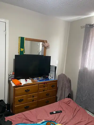 Sharing room available