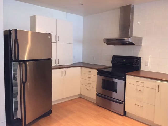 Loft for rent Plateau Mont Royal metro  "Mont-Royal" — photo 2
