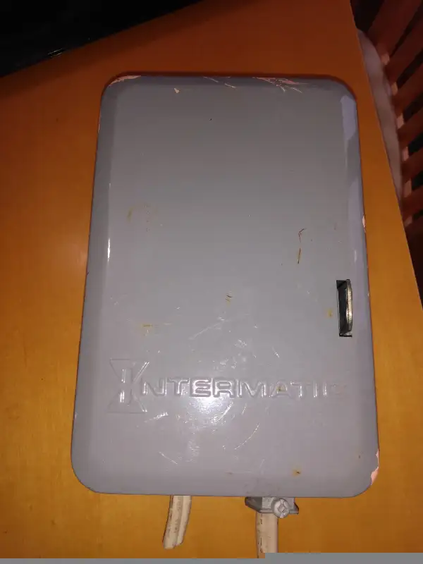 Intermatic electrical timer in Electrical in Moncton - Image 6