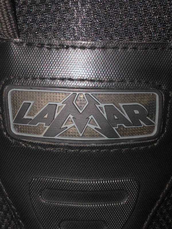 Boys Black Skateboard Boots. Size 5. Lamar Like new in Snowboard in Edmonton - Image 2