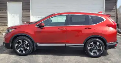 2017 Honda CRV Touring AWD. Leather seats, heated seats front and back, heated steering wheel, panor...