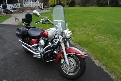 V Star 1100 Beautiful bike,Lots of upgrades including oil filter relocation kit making oil changes v...