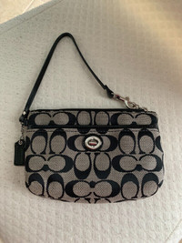 Coach wristlet bag/purse