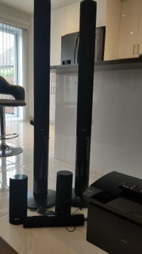 Sony sound system with 6 speakers, 