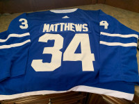 Matthews XXL Toronto a maple Leafs jersey