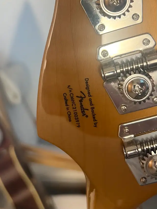 Fender Squier Classic Vibe 60’s Jazz Bass in Guitars in Edmonton - Image 5